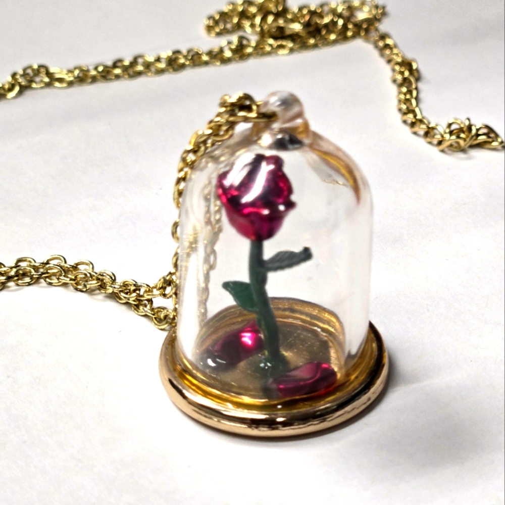 Beauty and the Beast necklace - Picture 5 of 5